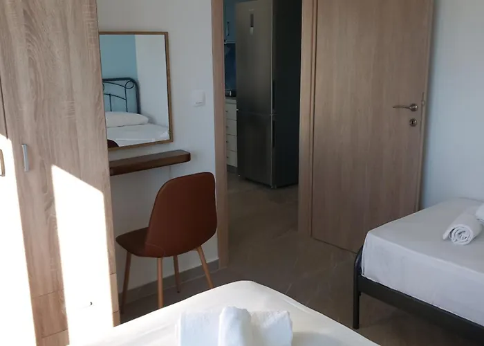 Thalassoudis-house 2 *